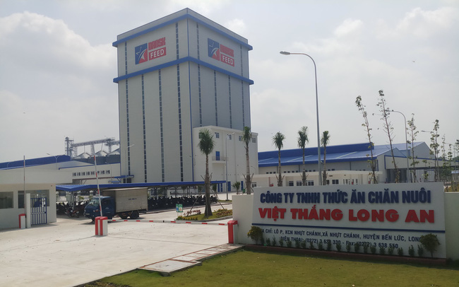 Nhà máy thức ăn chăn nuôi